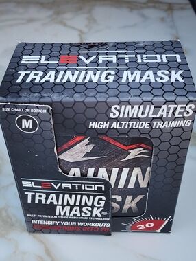 Elevation Training Mask - Black Red (Medium)